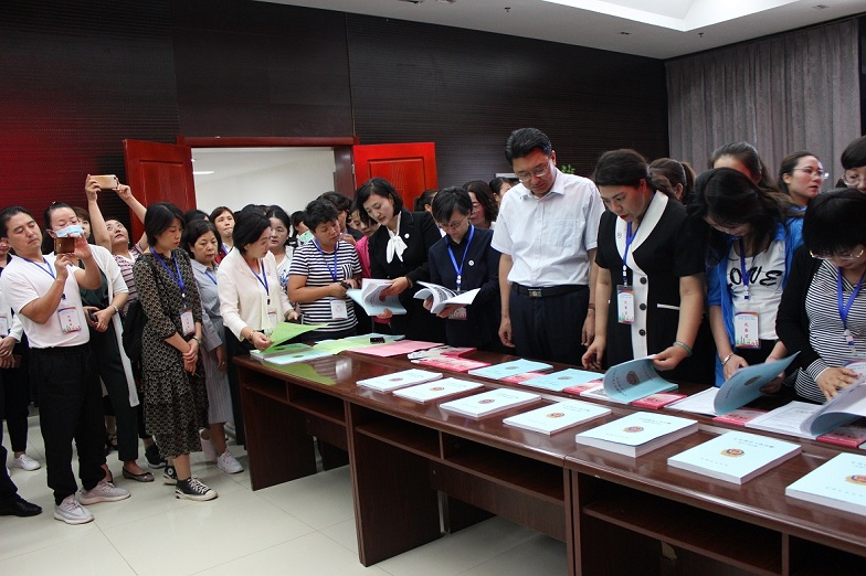 观摩凉州区公安局反家庭暴力110投诉中心2.JPG