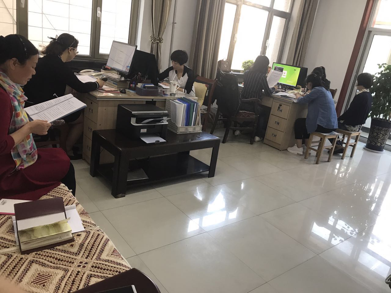5-19会议1.jpg