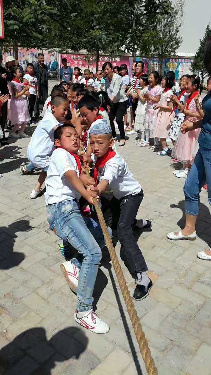 亲子运动会.jpg 亲子运动会.jpg